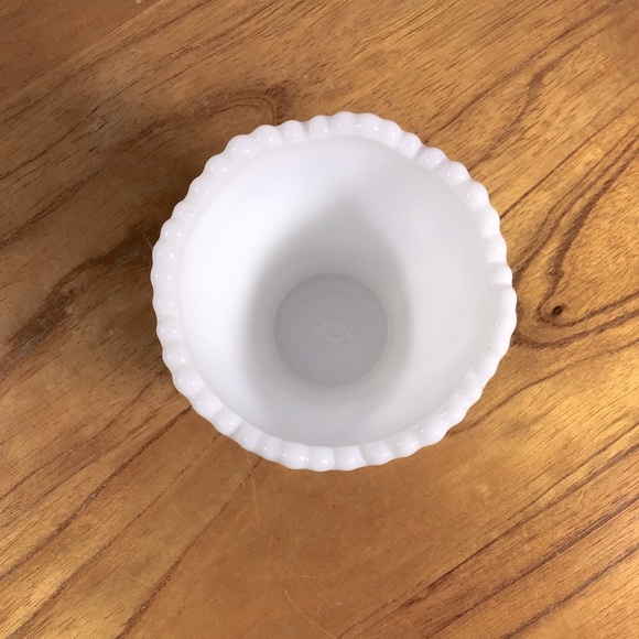 Vintage Imperial Glass White Milk Glass Bellaire Toothpick Holder - Picture 3 of 5